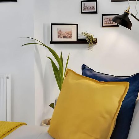 פלימות' City Centre 2 Bedroom Apt - Free Parking - Wifi - Smart Tv מראה חיצוני תמונה