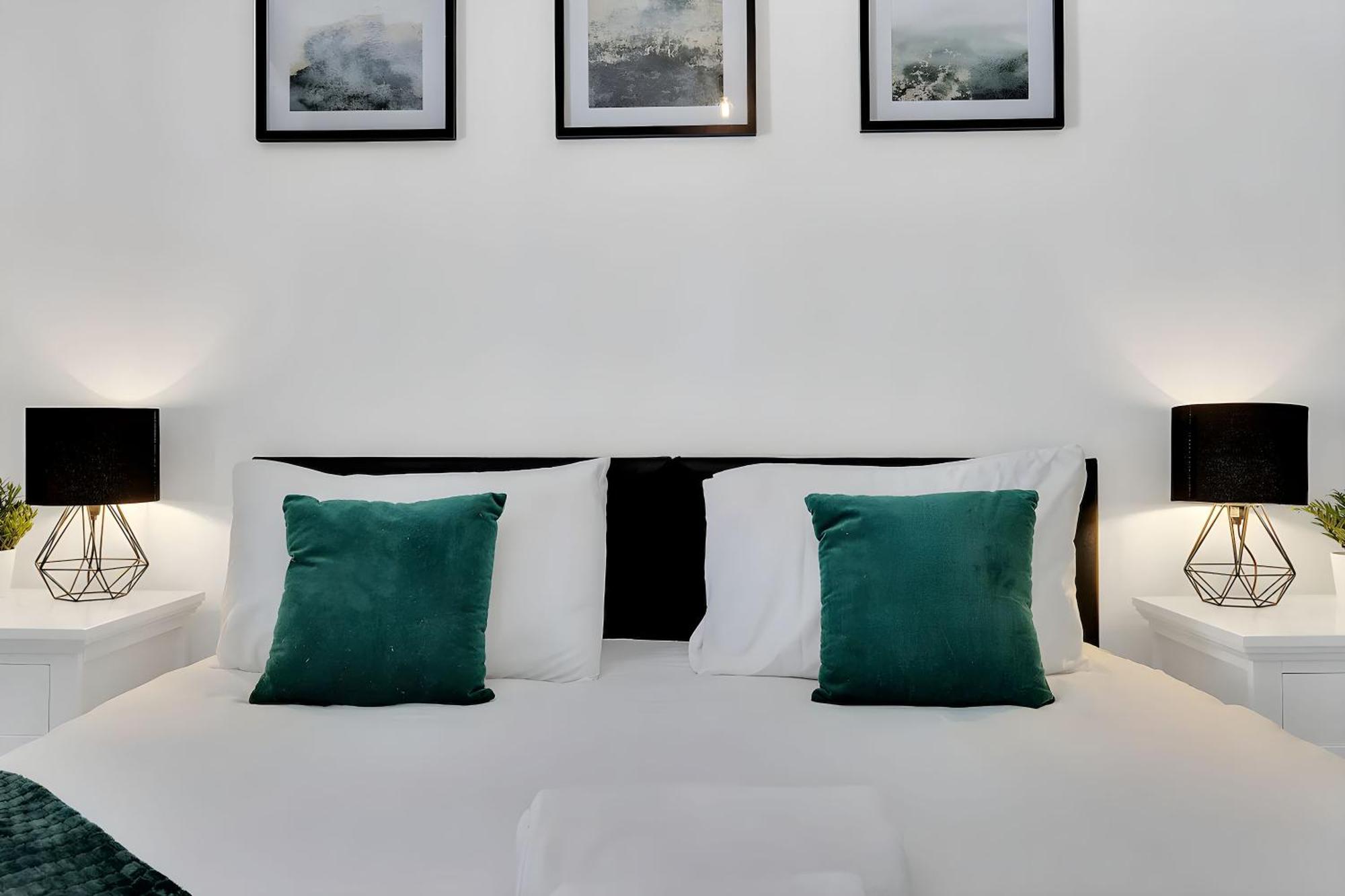 פלימות' City Centre 2 Bedroom Apt - Free Parking - Wifi - Smart Tv מראה חיצוני תמונה