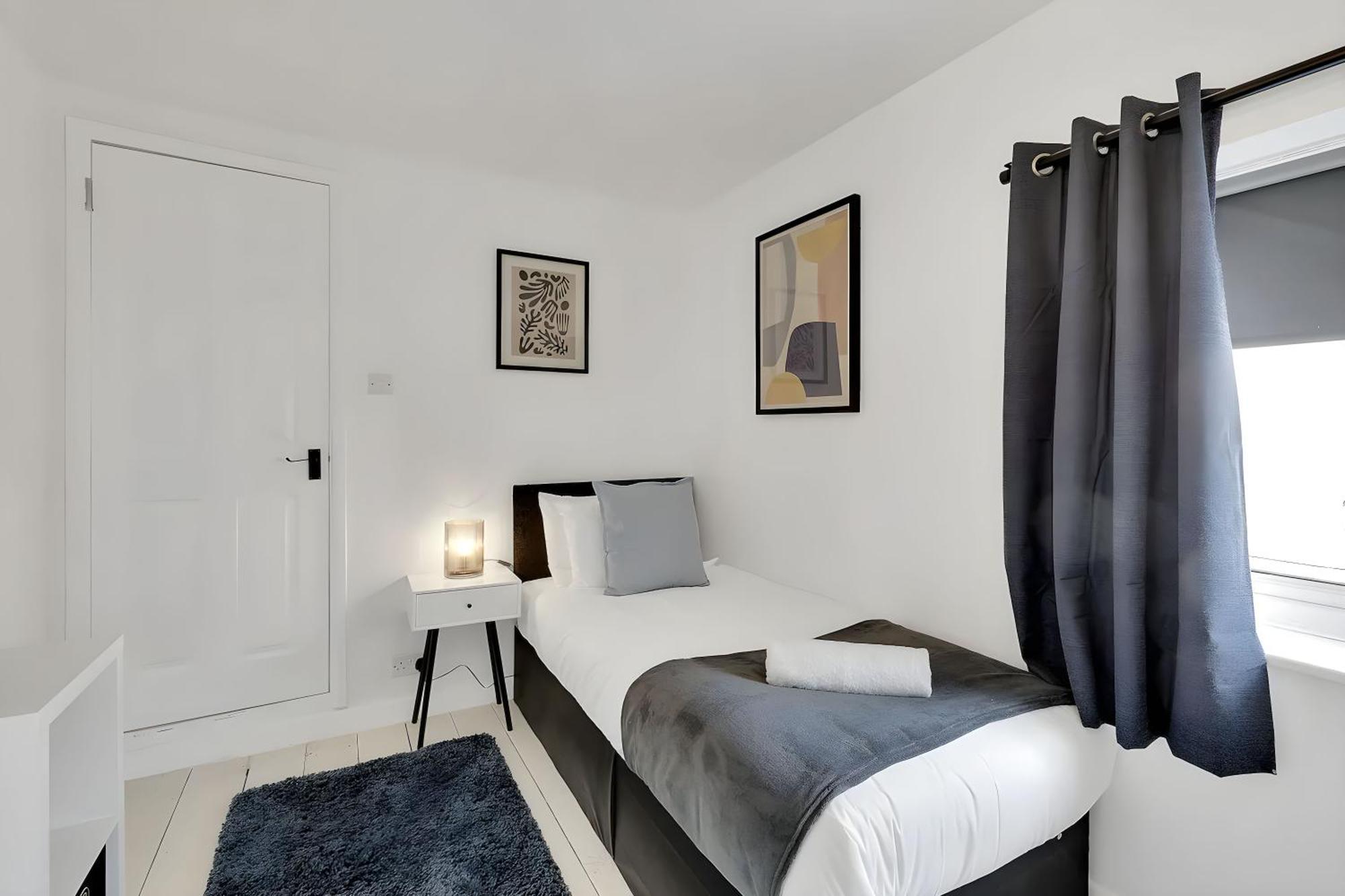 פלימות' City Centre 2 Bedroom Apt - Free Parking - Wifi - Smart Tv מראה חיצוני תמונה