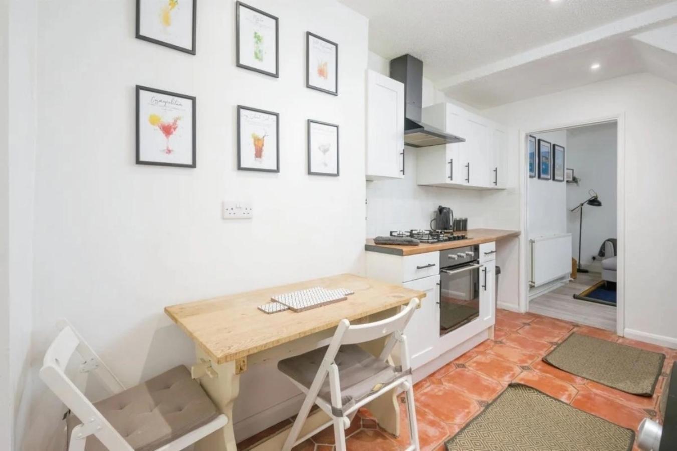 פלימות' City Centre 2 Bedroom Apt - Free Parking - Wifi - Smart Tv מראה חיצוני תמונה