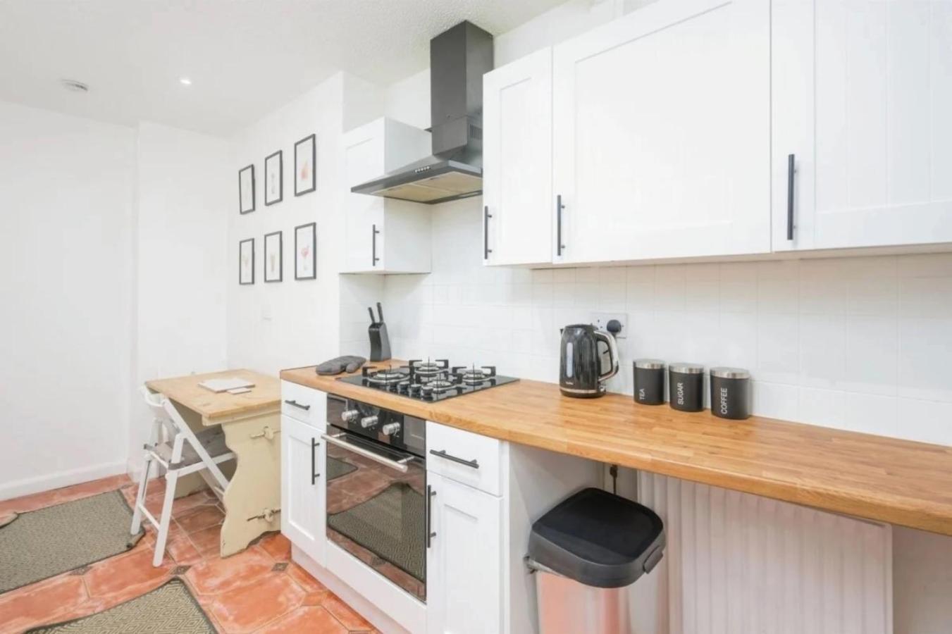פלימות' City Centre 2 Bedroom Apt - Free Parking - Wifi - Smart Tv מראה חיצוני תמונה